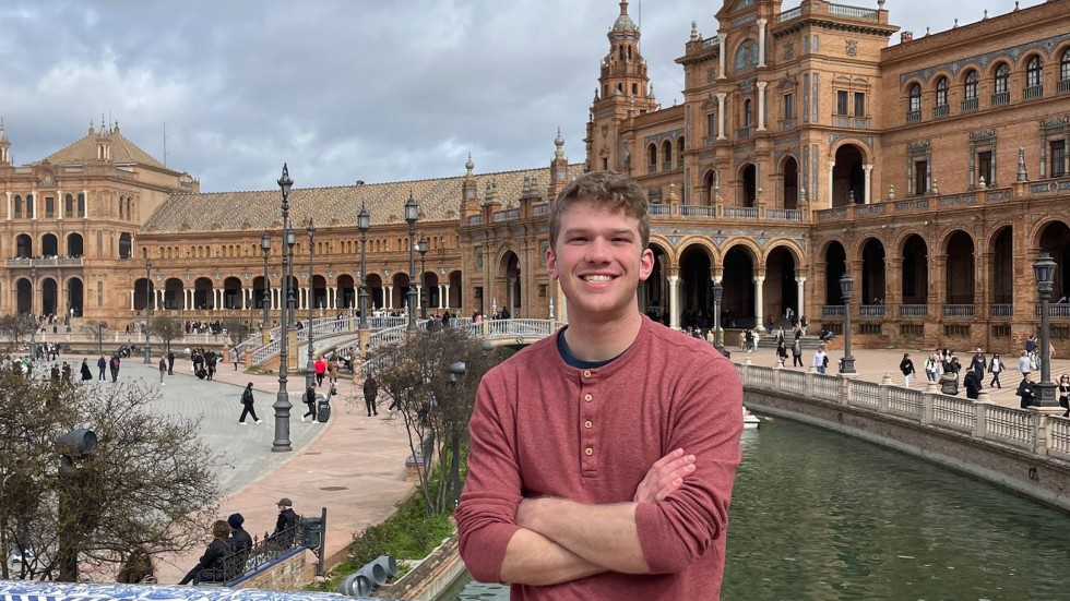 Derek Bamford ’25 studied abroad in Barcelona, Spain, at the Universitat Autònoma de Barcelona. 