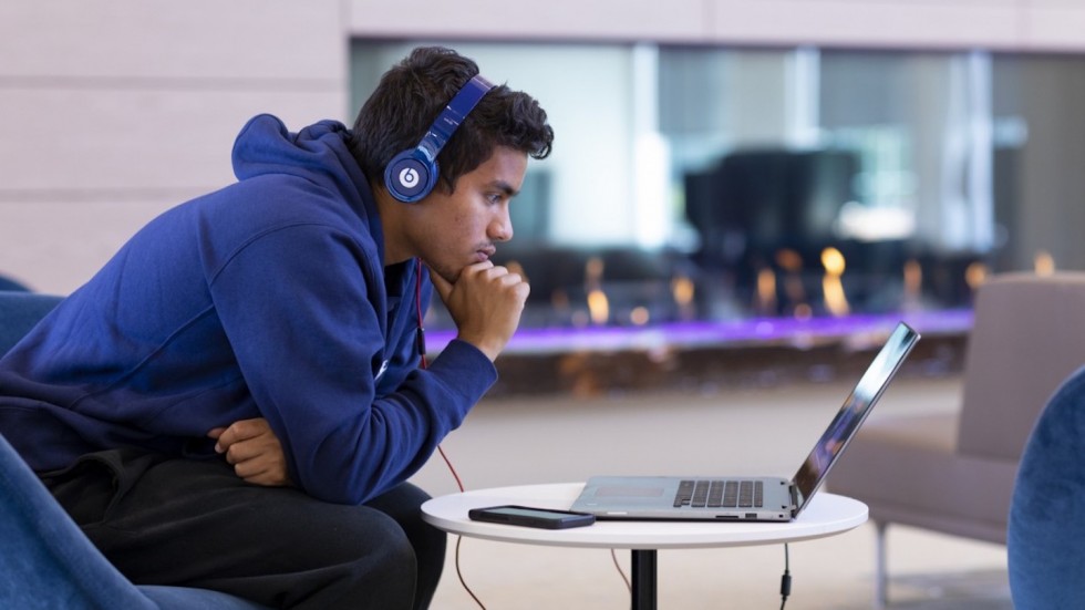 Student with laptop