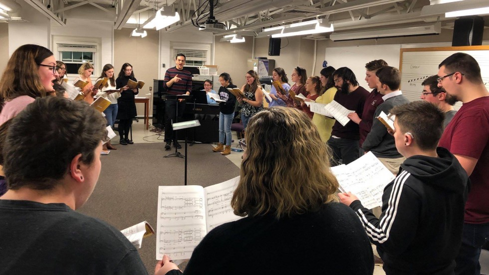 Collegiate Chorale practicing