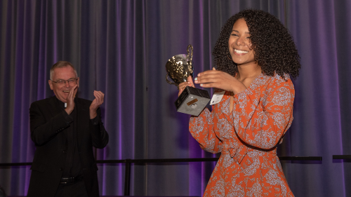 Jasmine Santos '22