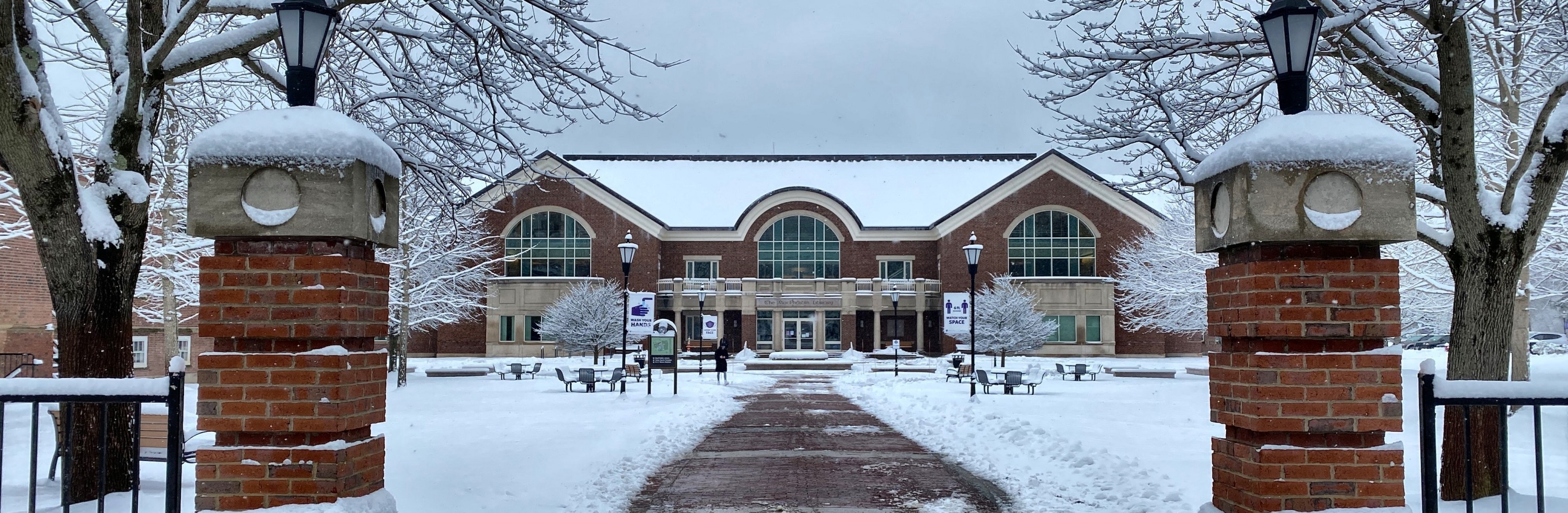 The front of the library during winter of 2021